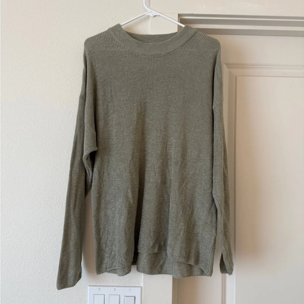 Free People Malibu Solid Surf Set- top only - Picture 2 of 3